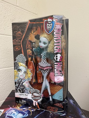 Monster High Monster Exchange Program LAGOONA BLUE Doll - Picture 2 of 12