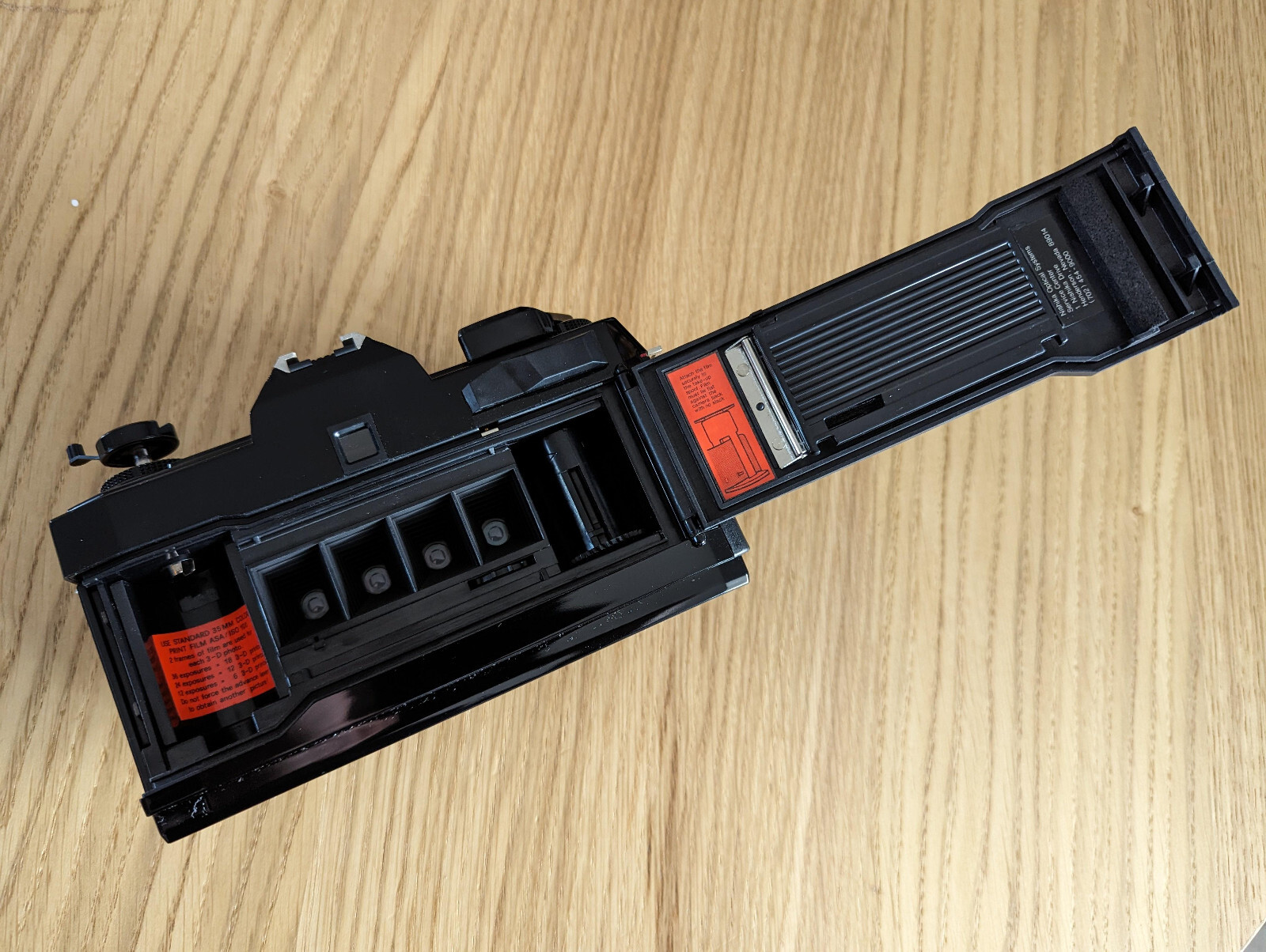 Unused Nishika N8000 35mm 3D Camera Quadra Lens System Vintage Film