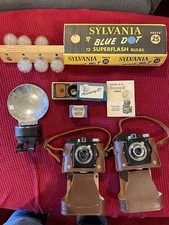 2 VINTAGE 1950s BEACON II CAMERA with eveready case.  Flash and accessories 