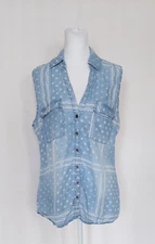 Soho Women's Size Medium Sleeveless Button Down Knit Top Blue White Print