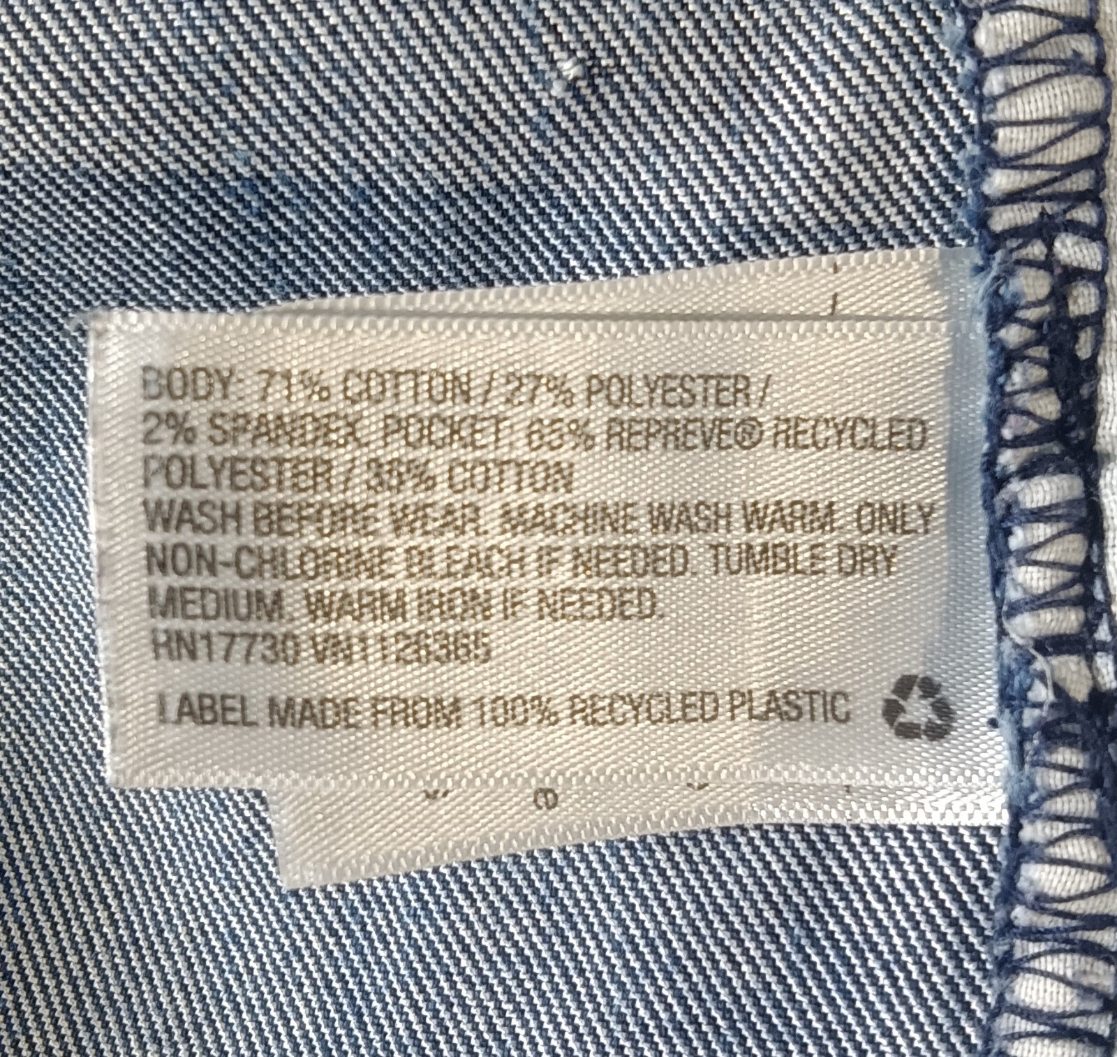 Universal Thread Women's Jeans Mid Rise Skinny Size 6/28R Distressed Blue