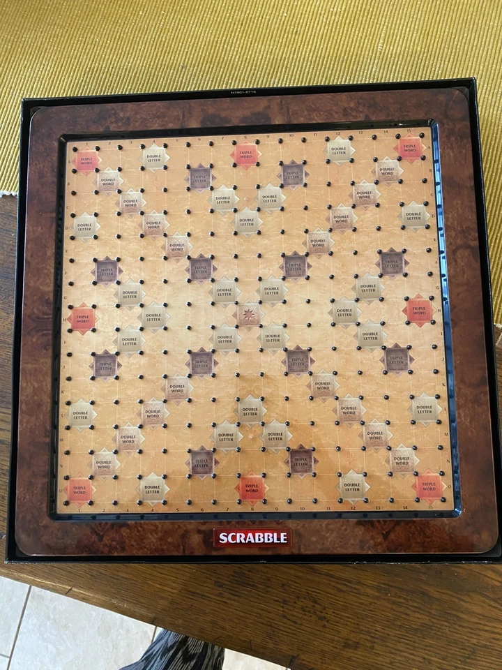 Scrabble Deluxe Turntable Low Profile Lock Gameboard Mattel 2008 Complete Game - Image 2 of 2