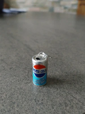 Petit porte clé ou pendentif Pepsi cola années 80 - Photo 1/4