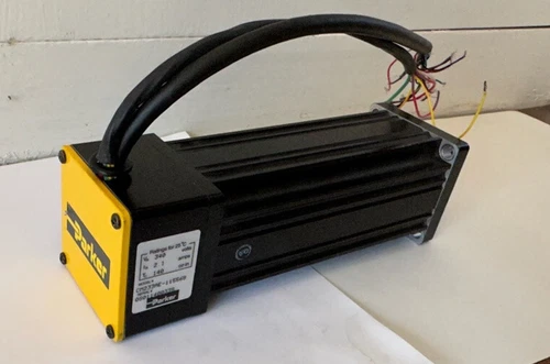 Parker SM233AE-NFLN servo motor w/24VDC brake