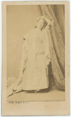 CDV Circa 1870. Der Schauspielerin Und Sängerin Francaise Marie Cico Numa Weiß