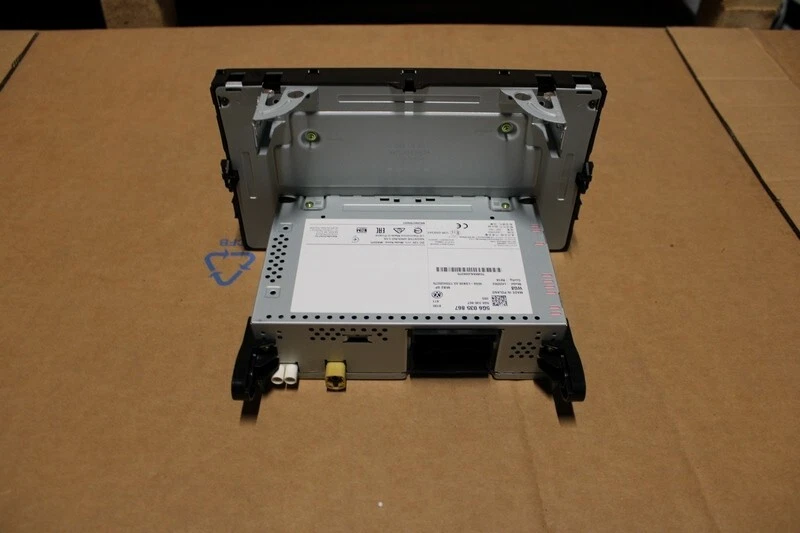 VW Golf 7 5G  Composition Color Radio SD MIB2 Bluetooth  5G6035867  . - Bild 3 von 4