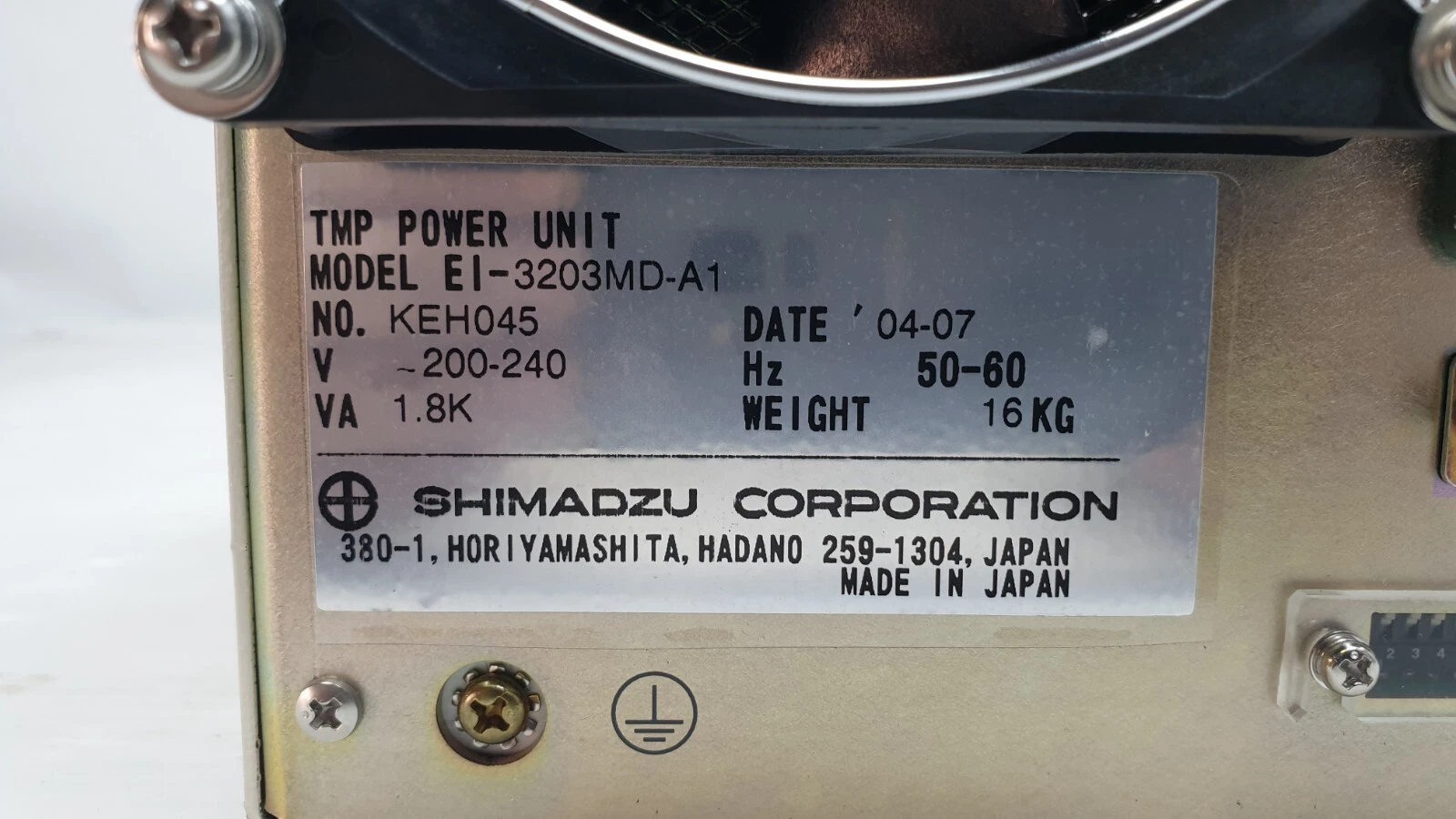 Nameplate: TMP power unit EI-3203MD-A1, ~200-240 V, 1.8 kVA, 50-60 Hz, 16 kg, made in Japan