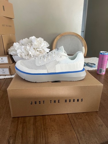 Brand New Nobull Drive Mesh White and Blue Graphic Men’s Size 9
