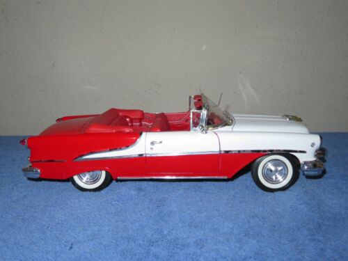 1955 OLDSMOBILE SUPER 88 1:18 WELLY OPENING HOOD, DOORS, & TRUNK - Picture 6 of 12