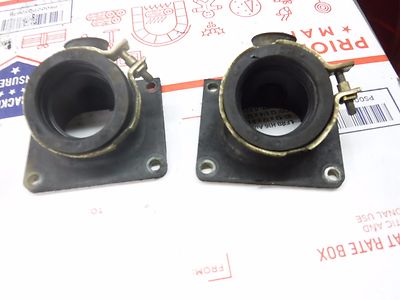 1997 Yamaha v-max 600 XTC:8CX-003705 motor parts: BOTH INTAKES