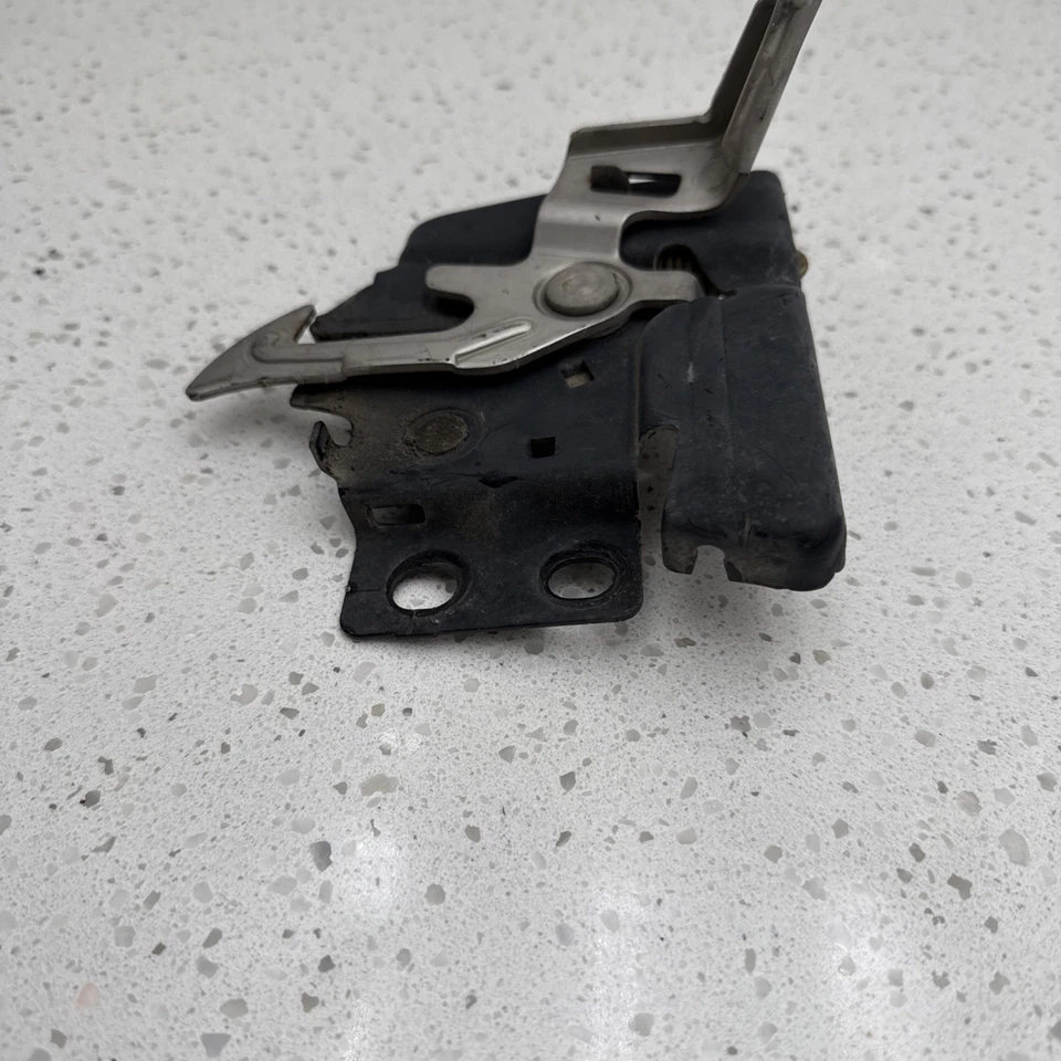 2001-2003 Acura CL Front Hood Lock Latch Release OEM Foto 3 de 4