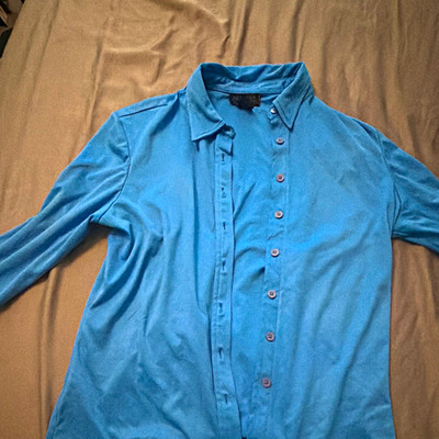 Express Women s Blue Solid Button-Down Collar Long Sleeve Button-Up Shirt M