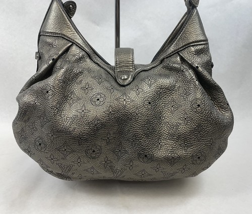 Louis Vuitton Mahina XL Metallic Shoulder Bag - Picture 3 of 11