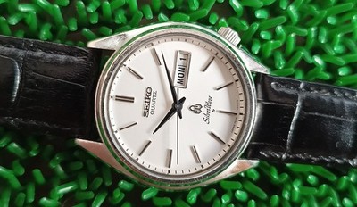 NICE VINTAGE SEIKO SILVER WAVE 7546-8010 QUARTZ DIVER JAPAN GENT