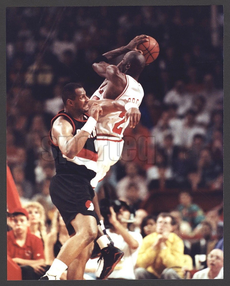 貴重品デットストックブルズチャンピオンリーグ Basketball Chicago Bulls Vintage Sports Memorabilia for sale | eBay