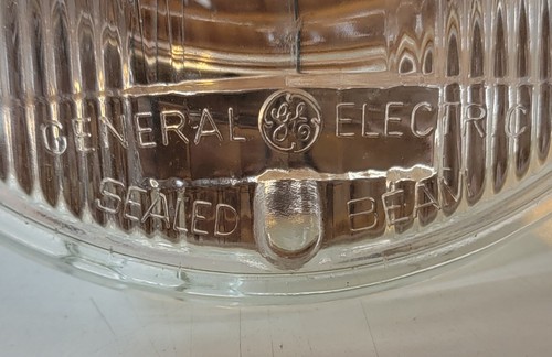 General Electric 4001 Round High Beam for 4 Headlight System 2 Lugs 12 Volts NOS - Picture 4 of 12