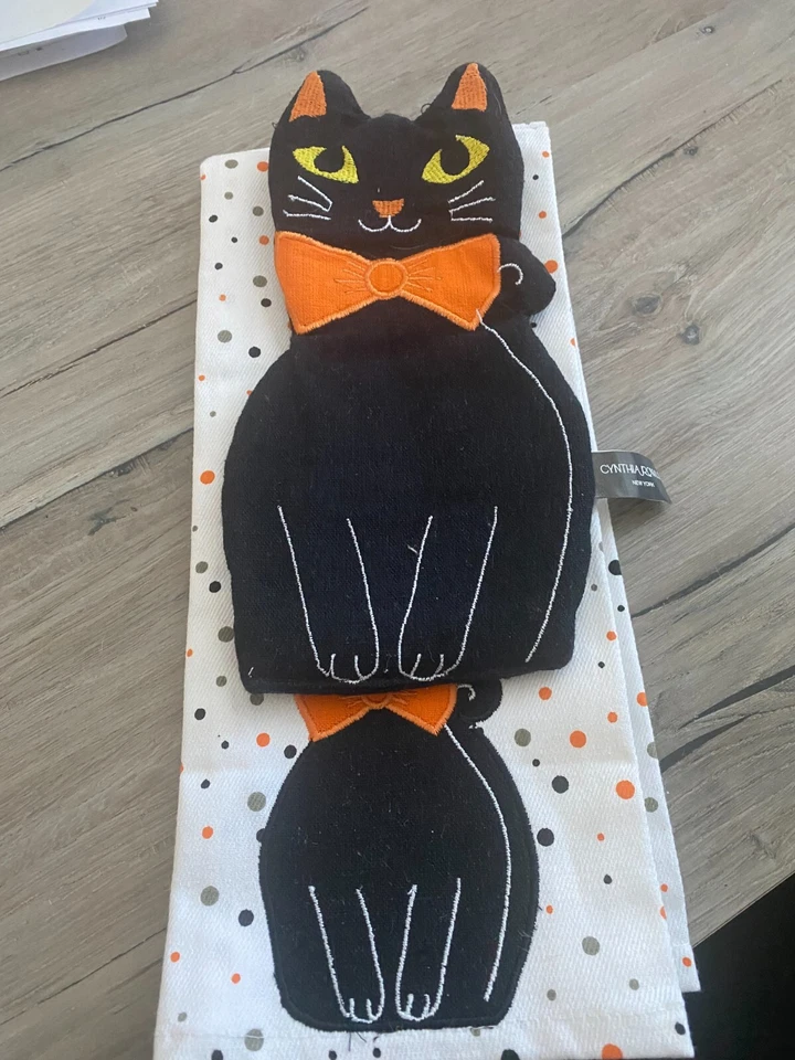 Cynthia Rowley Halloween 2 Dish Towels 1 Potholder Black Cat 3 Piece Set - Image 2 of 4