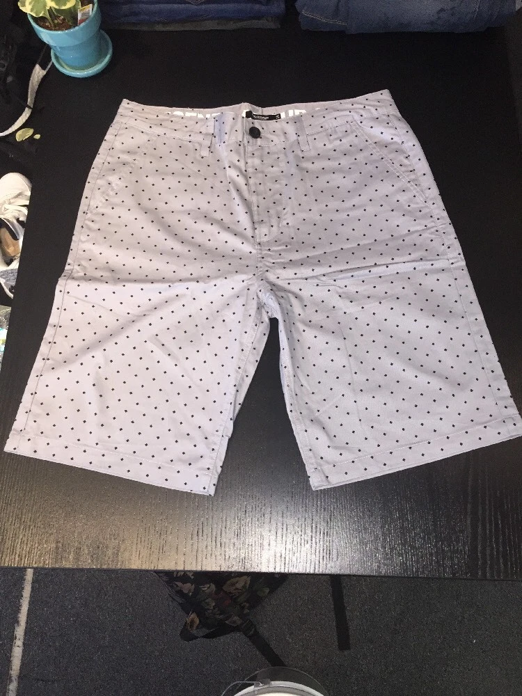 COURT IMPRIMÉ CROISÉ DAUPHIN ROSE !! HOMME TAILLE 34 . BAPE, SUPREME