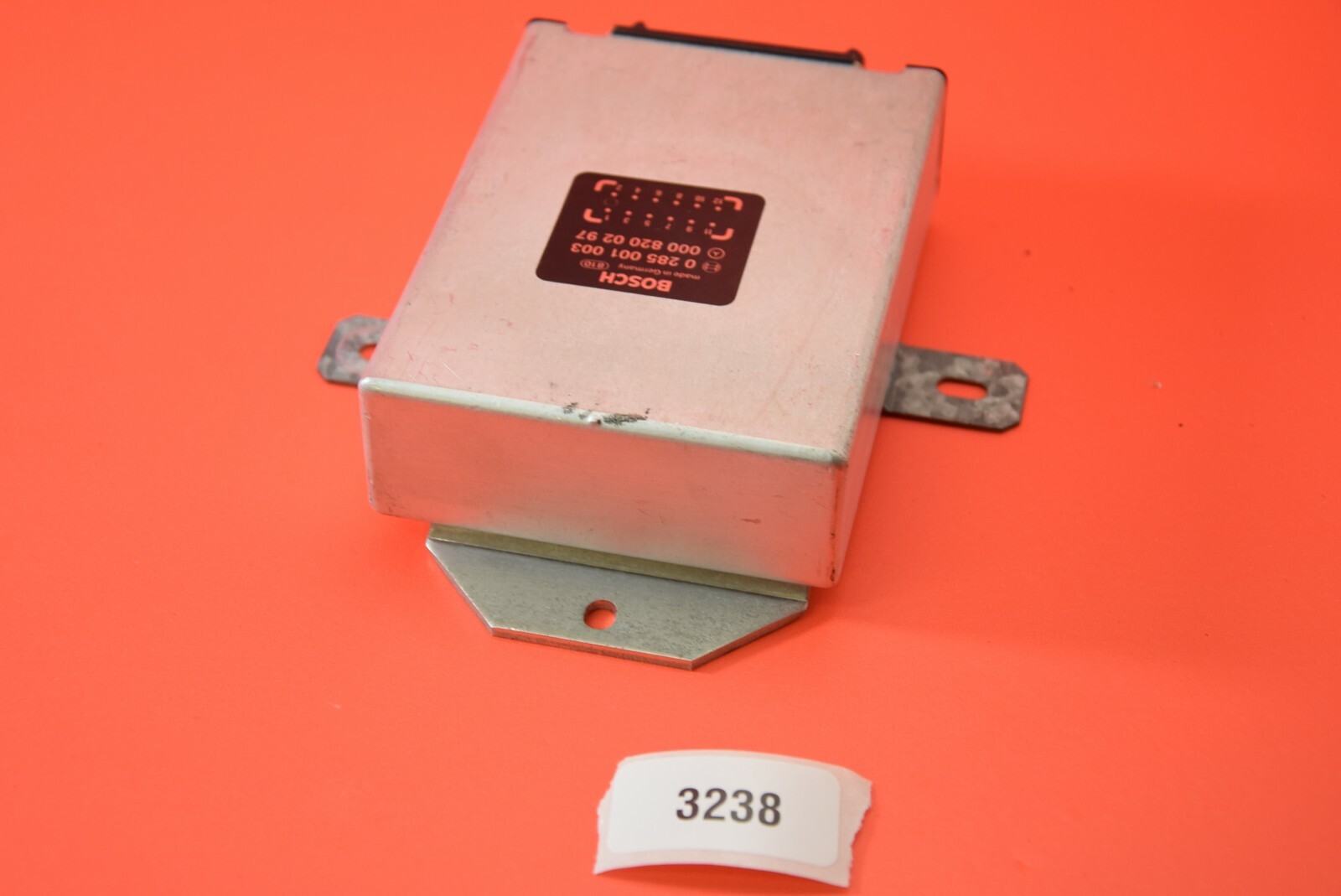 YC22 Mercedes Benz Seat Belt Relay Module Control Unit Bosch w201 w126