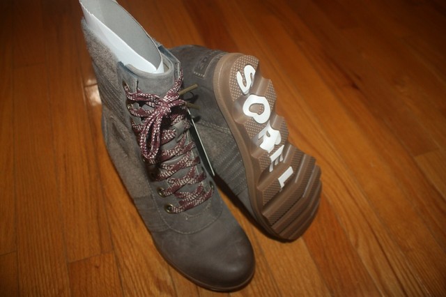 Sorel Women's Lexie Wedge BOOTS Khaki 