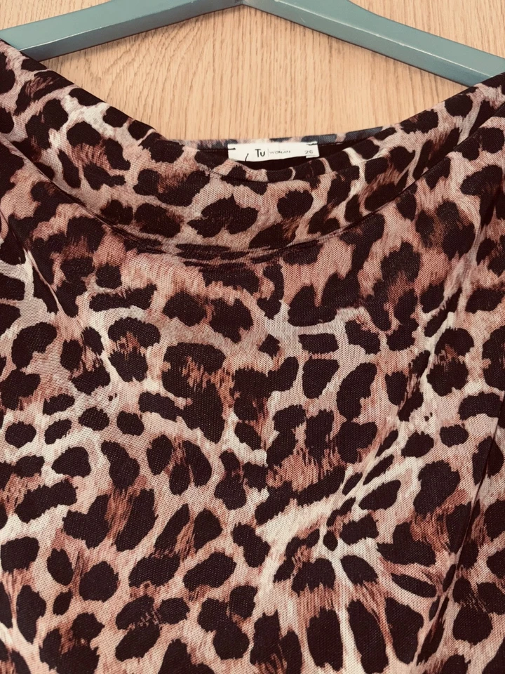 Tu Woman BNWT size 26 chiffon layer brown black leopard print tunic blouse top - Image 2 of 4