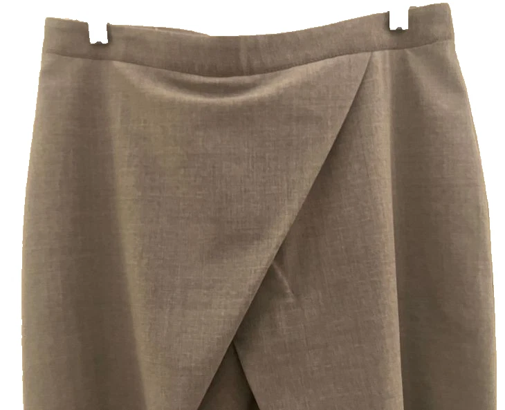 Hecho en Italia: Falda de Lana Acanalada Virgen Gris BRUNELLO CUCINELLI, Talla 6 Foto 4 de 4