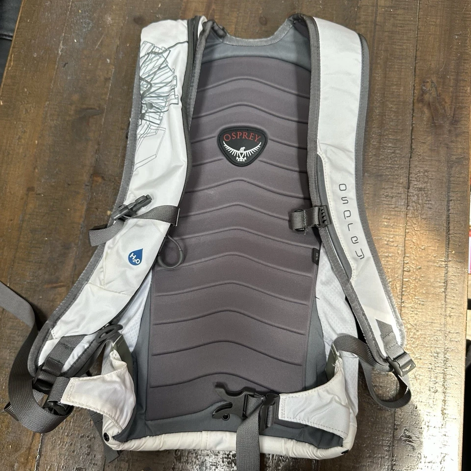 Osprey Karve II Mochila Esquí Snowboard Paquete de Hidratación Gris Blanco Talla M/L Foto 2 de 4