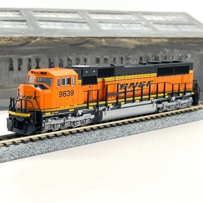Kato 176-6309 BNSF EMD SD70MAC Diesel Locomotive 9839 N Scale | eBay