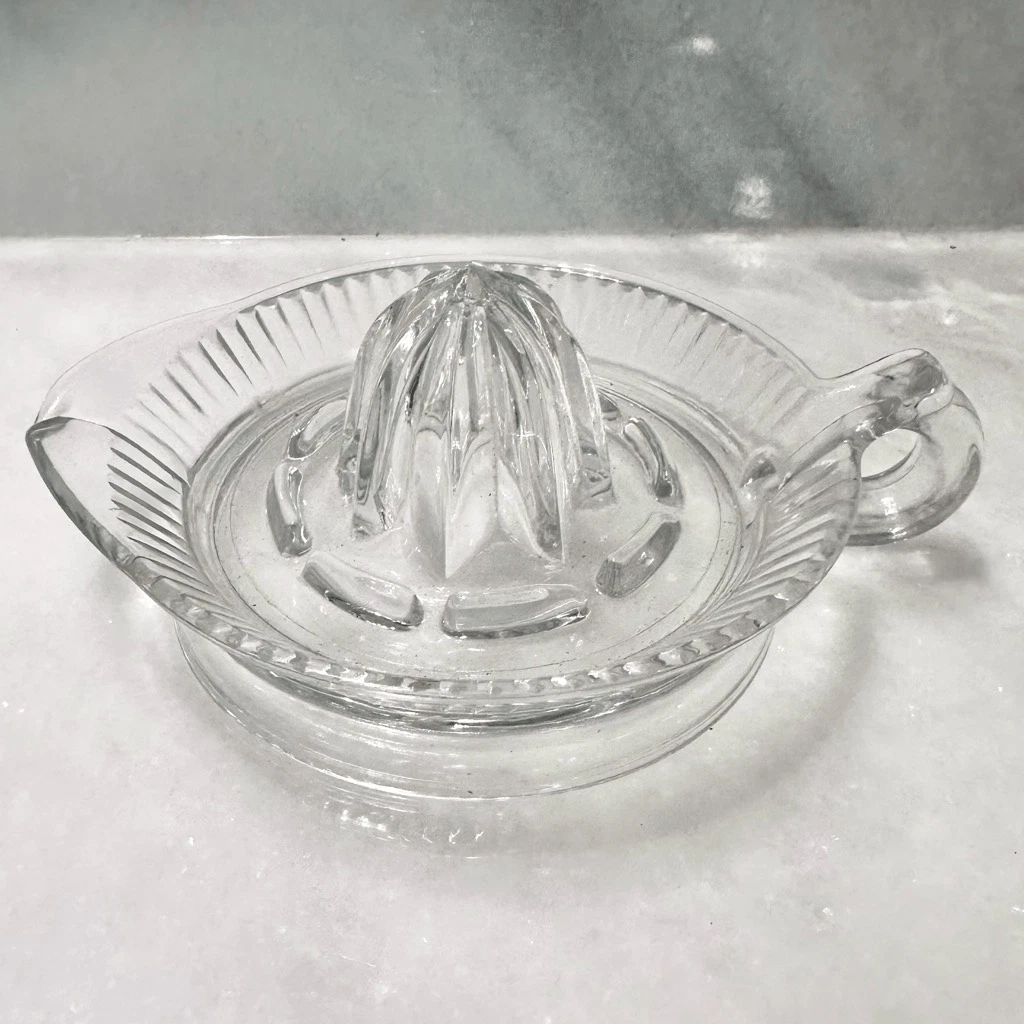 Vintage Glass Citrus Orange Lemon Lime Juicer Clear Ribbed Reamer
