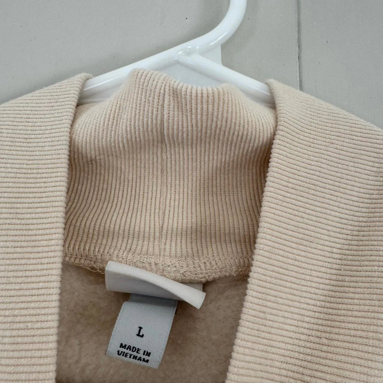 OFF WHITE Felpa pullover cropped A New Day panna beige donna grande