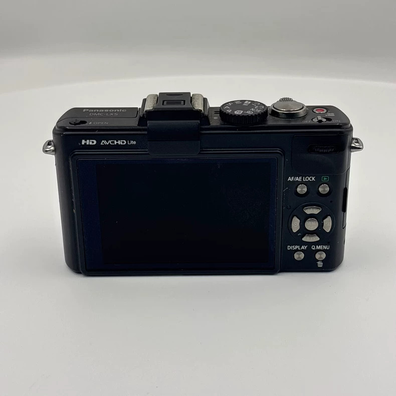 Panasonic LUMIX DMC-LX5 10.1MP 3.8X Optical Zoom Digital Camera