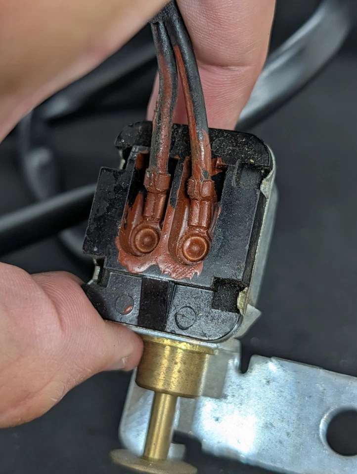 Nuevo de Lote Antiguo 1967 1968 Ford Mustang Mercury Cougar 3 Velocidades Lámpara de Retroceso Interruptor de Luz Foto 4 de 4