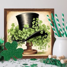 Irish Wooden Plaque Leprechaun Hat with Shamrocks St. Patrick's Day Home Decor
