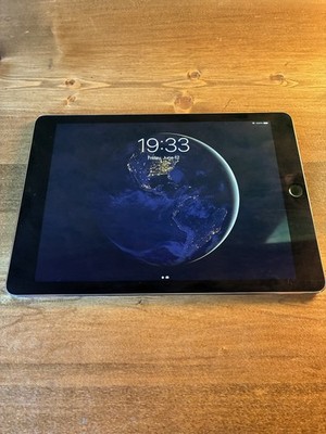 Apple iPad Air 2 64GB, Wi-Fi, 9.7in - Space Gray