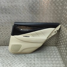 Porte arrière et accessoires Infiniti Q50