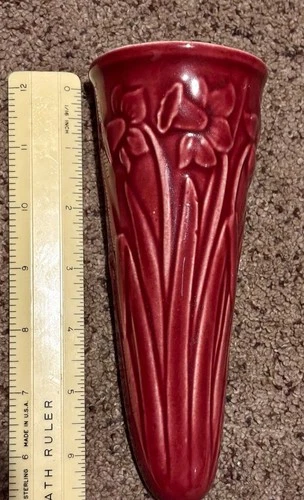 Vintage 1950’s Shawnee pottery red daffodil wall pocket