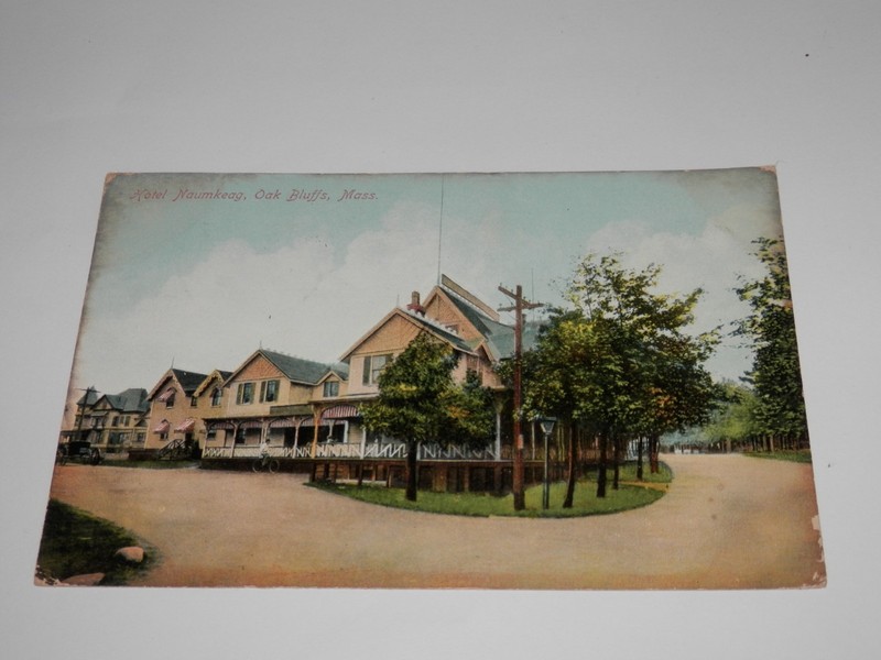 OAK BLUFFS MA - 1907-1915 ERA POSTCARD - HOTEL NAUMKEAG