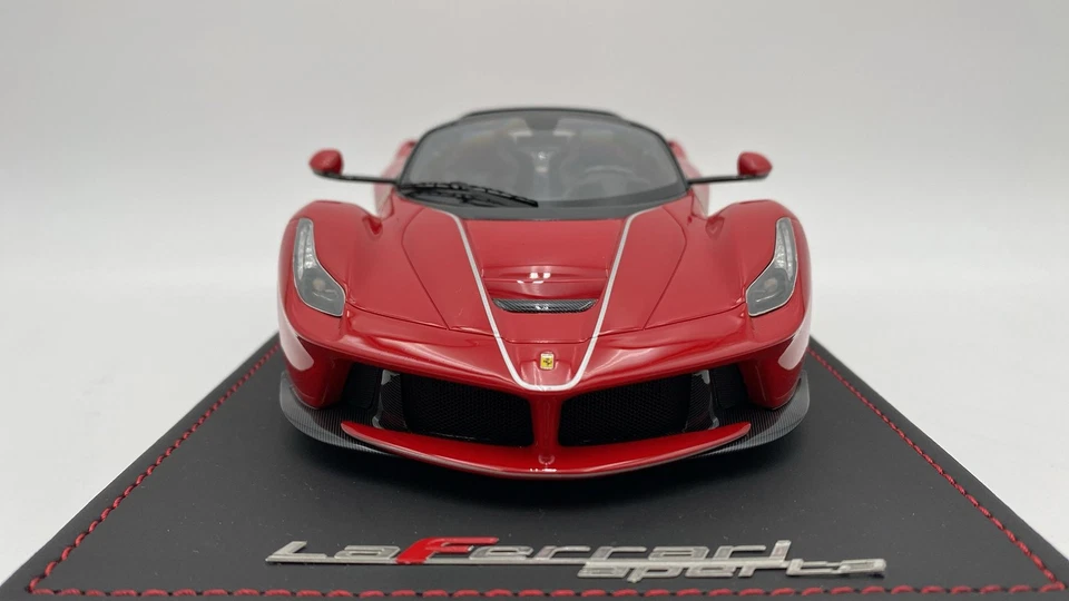 MRFE020B MR Collection Ferrari LaFerrari Open Top Paris MS2016 1/18 - Immagine 2 di 4