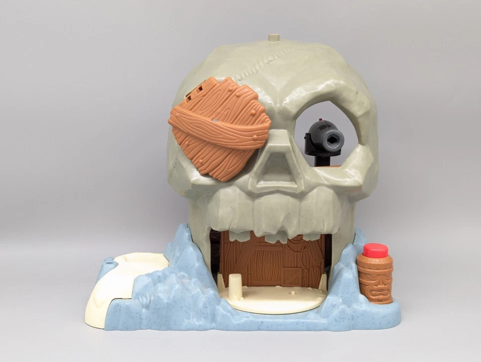 Mattel 2011 Disney Jake & the Never Land Pirates Peter Pan Skull Island Playset - Image 2 of 4