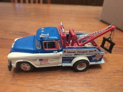 SAICO 1955 Chevrolet Cameo Tow Truck Mounted Model 9/11 Never Forget