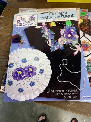 Vintage Sewing Lot - 1971 Book, 1994-1996 Iron On, Transfers, Kits, Tin Supplies - Picture 19 of 24