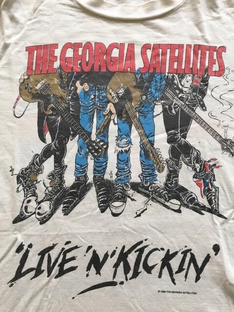 VINTAGE 1989 GEORGIA SATELLITES 'LIVE 'N KICKIN'' T-SHIRT, LARGE