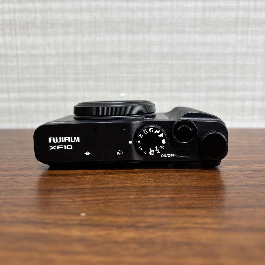 Fujifilm Fuji XF10 Black 24.2 MP Digital Compact Camera 18.5 Fujifilm Fuji XF10 Black 24.2 MP Digital Compact Camera 18.5