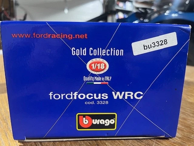 Coche modelo Ford Racing Burago Ford Focus WRC 1:18 Gold Collection Foto 2 de 4
