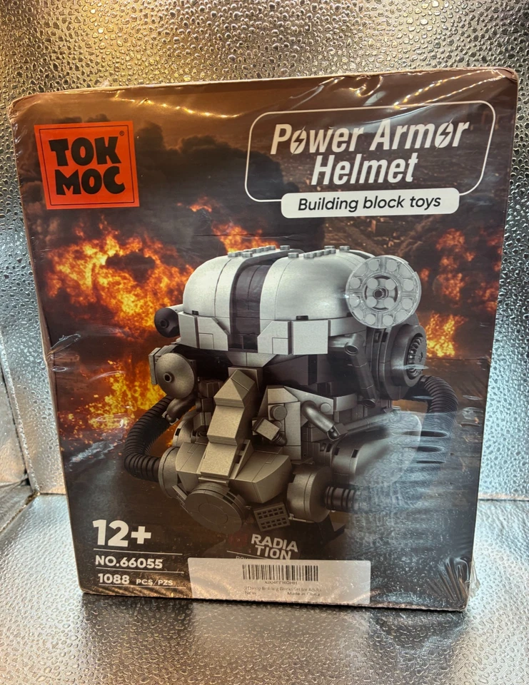 Tok Moc Power Armor Helmet Building Block Toy for Ages 12+ 1088 Pcs No. 66055 - Image 2 of 4