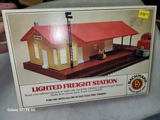 Bachmann HO Scale Lighted Freight Station 46-1216