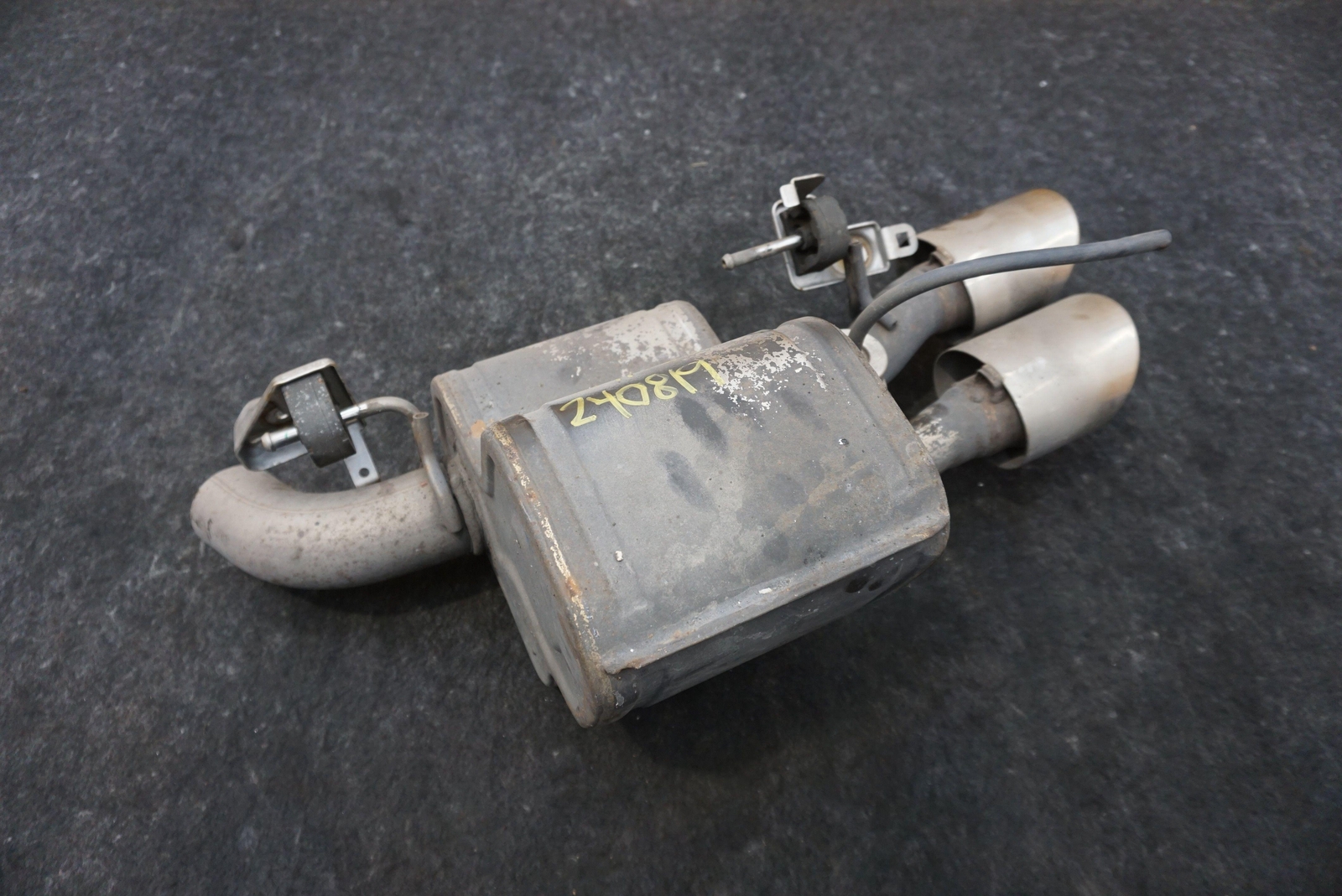 Rear Left Side Exhaust Muffler Pipe 670104141 Maserati Quattroporte S M156 2017+