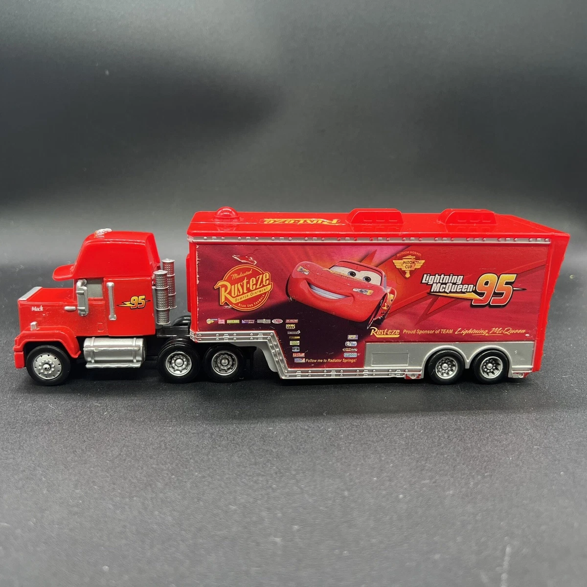 Lightning mcqueen mack store truck hauler