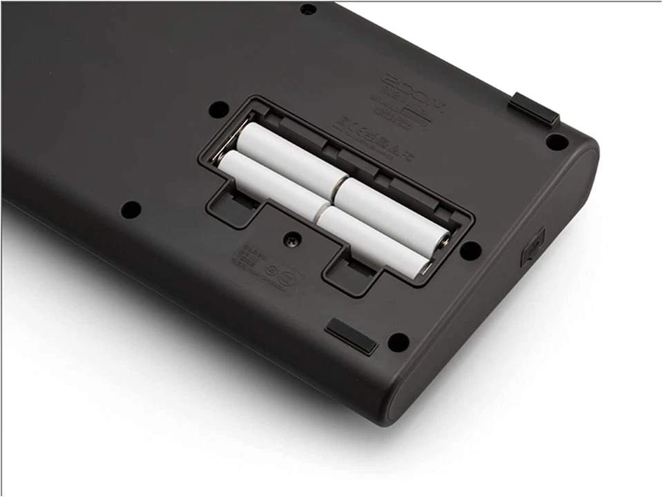 ZOOM R12 Portable Multi Track Recorder 2.4 inch Touch Screen - Image 2 of 4