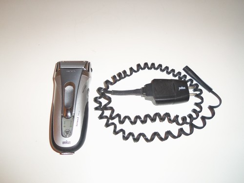 Braun Series 3 390cc 5735 Cordless Rechargeable Electric Foil Shaver GERMANY - 第 1/11 張圖片